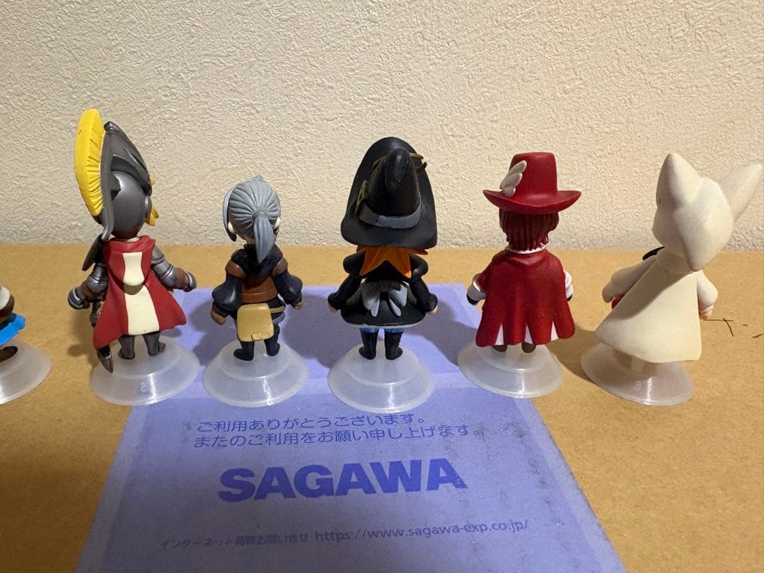 トレーディングアーツミニ ファイナルファンタジーlll 7個 396025919