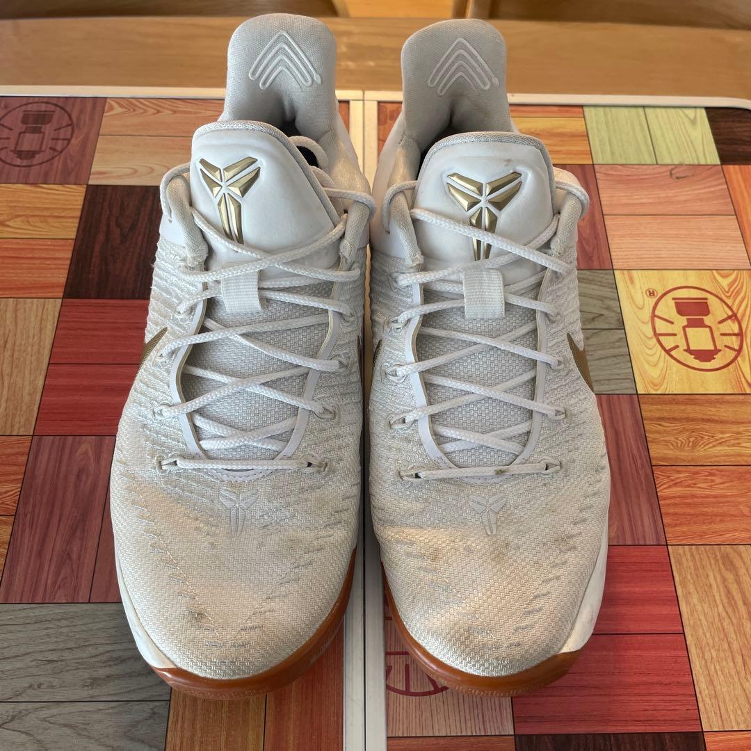 Nike Kobe AD ホワイト/ゴールド