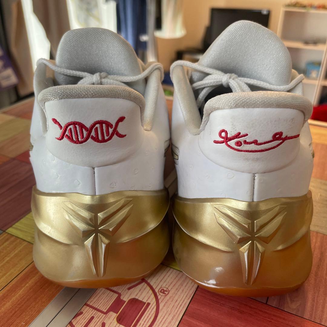 Nike Kobe AD ホワイト/ゴールド