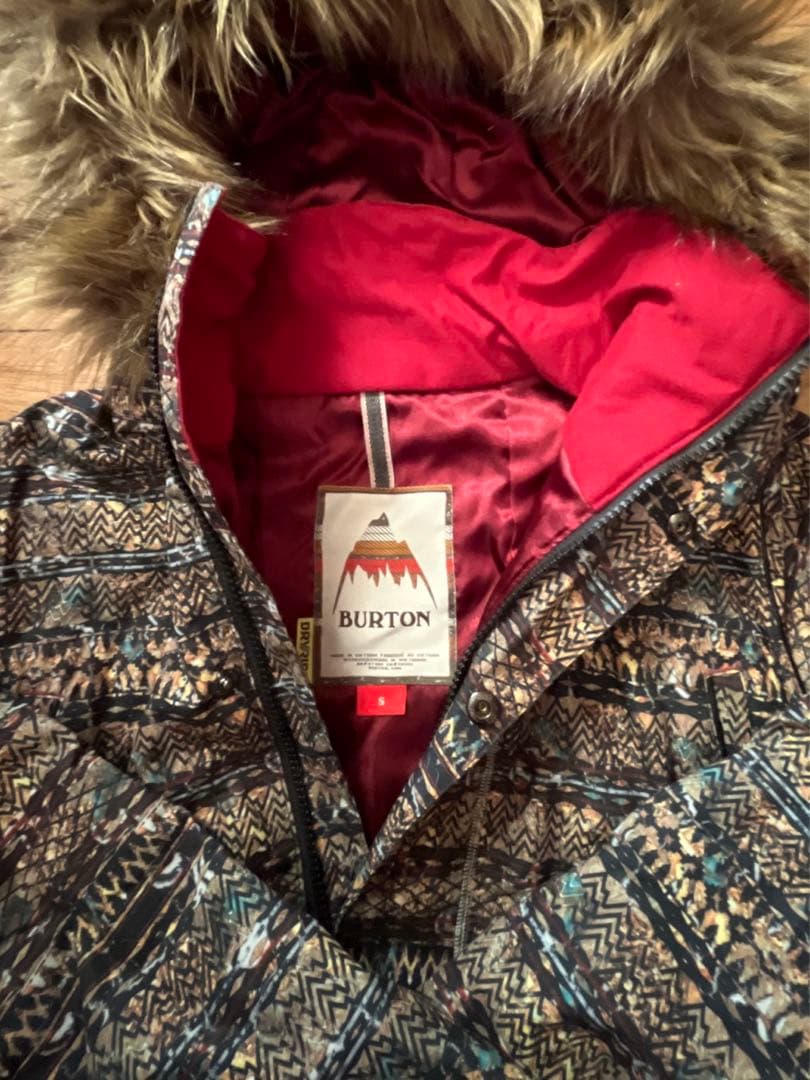 【超美品】BURTON バートンスノーボードウェア レディースSサイズ