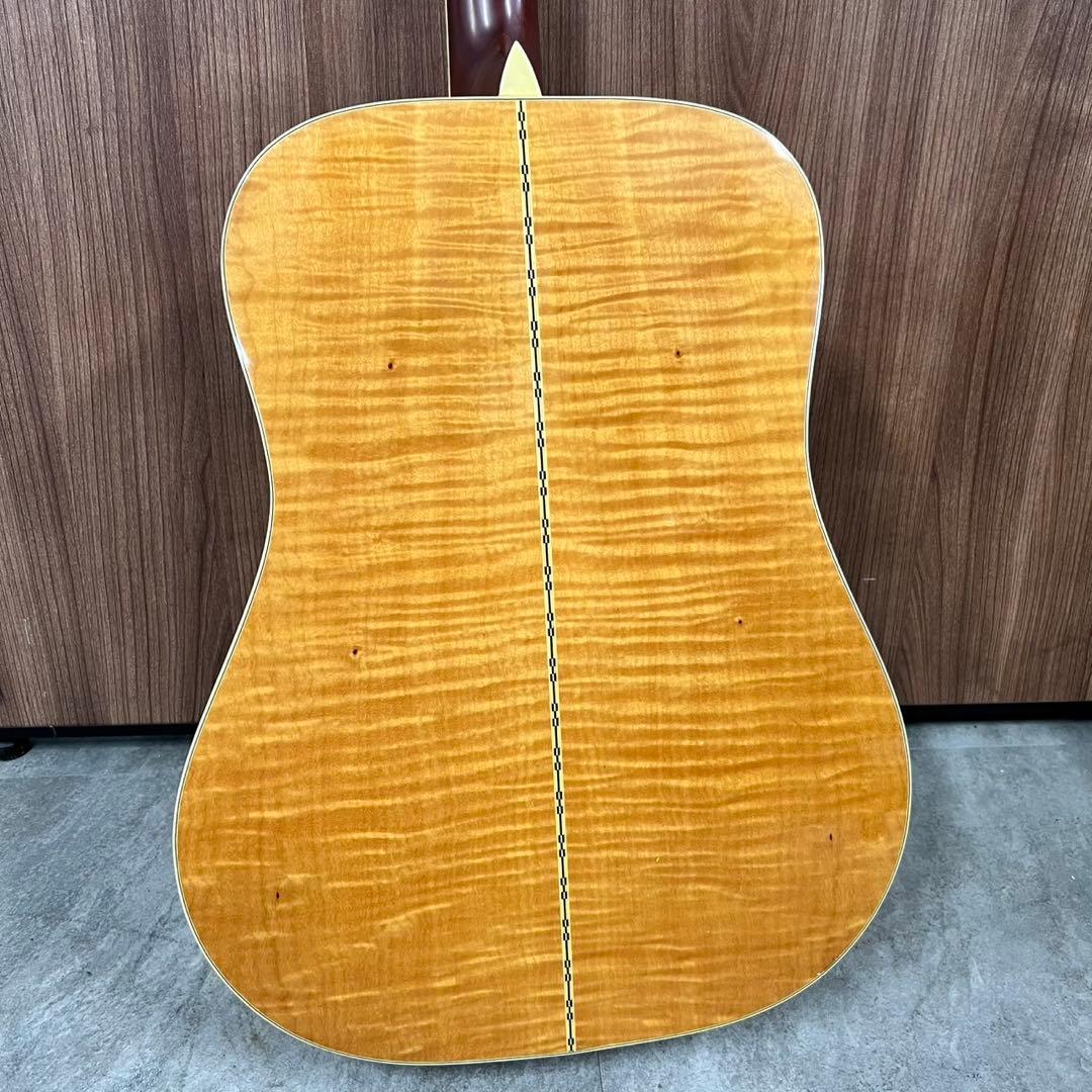 ギター roje Made in JAPAN on music company B142