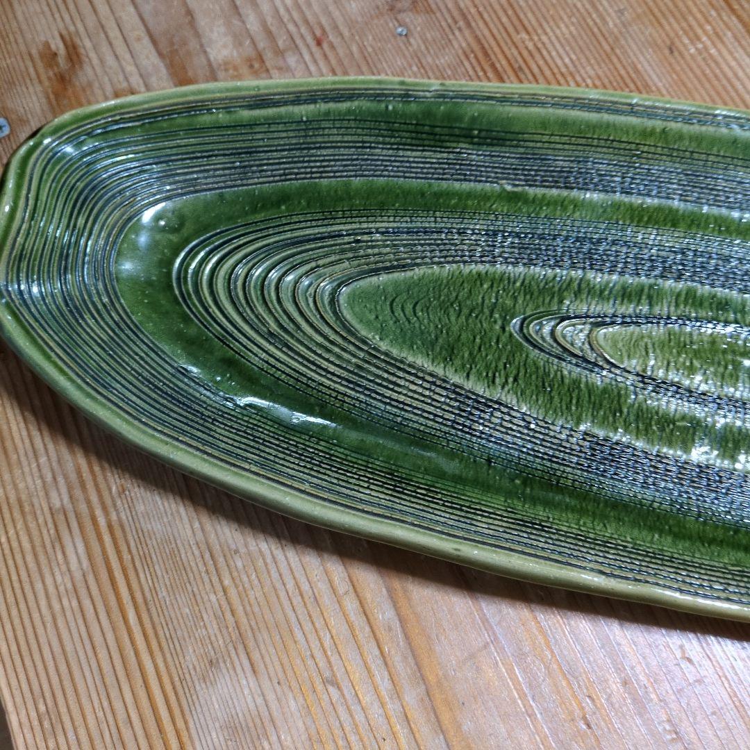 【最終価格】緑色の長皿 約47cm