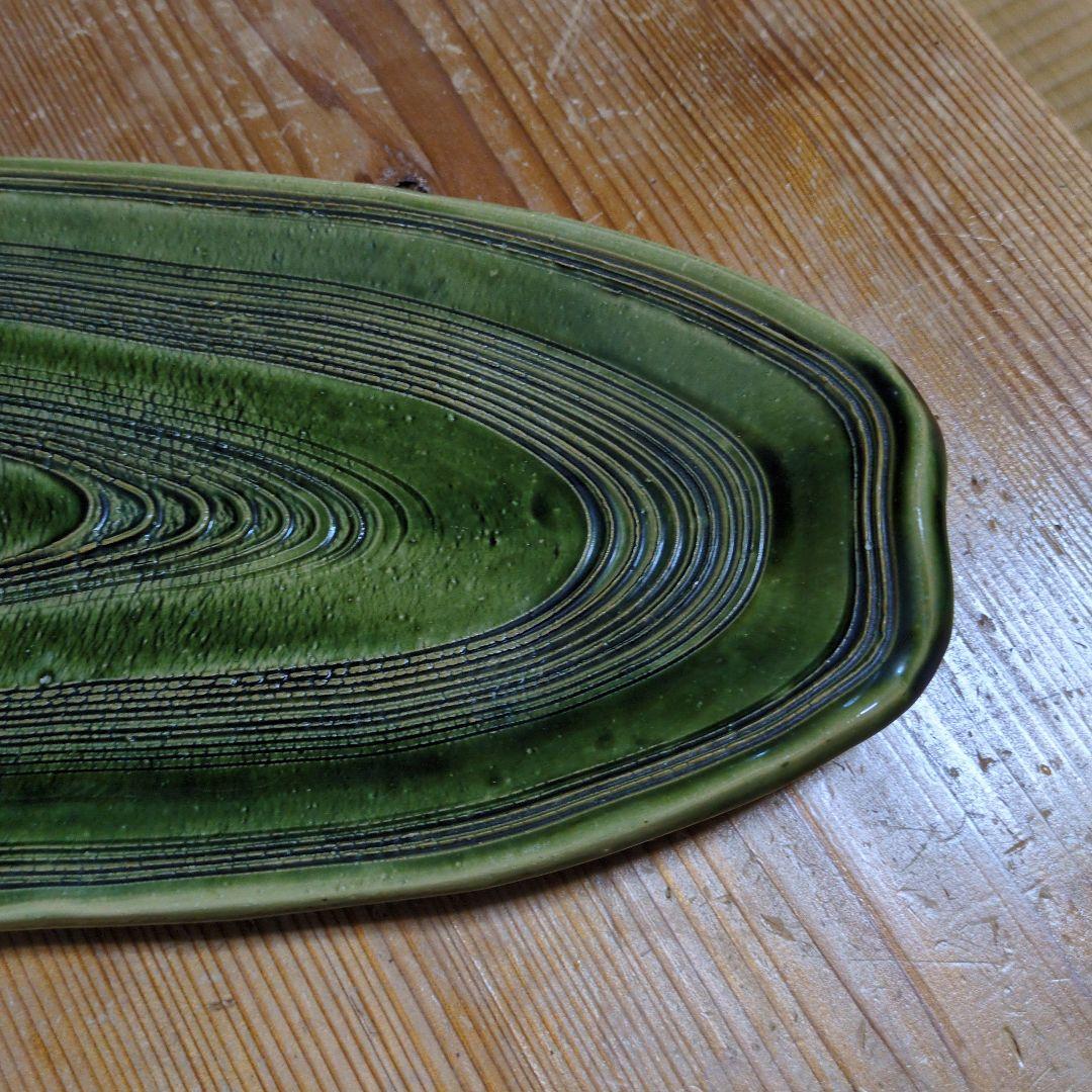 【最終価格】緑色の長皿 約47cm