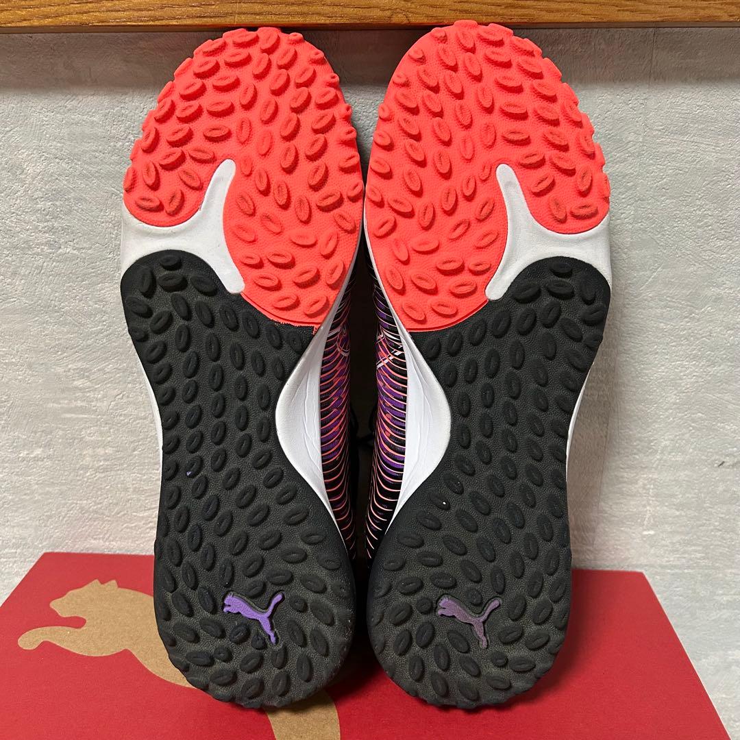美品 PUMA フューチャー8 プロ ケージ TF 26㎝