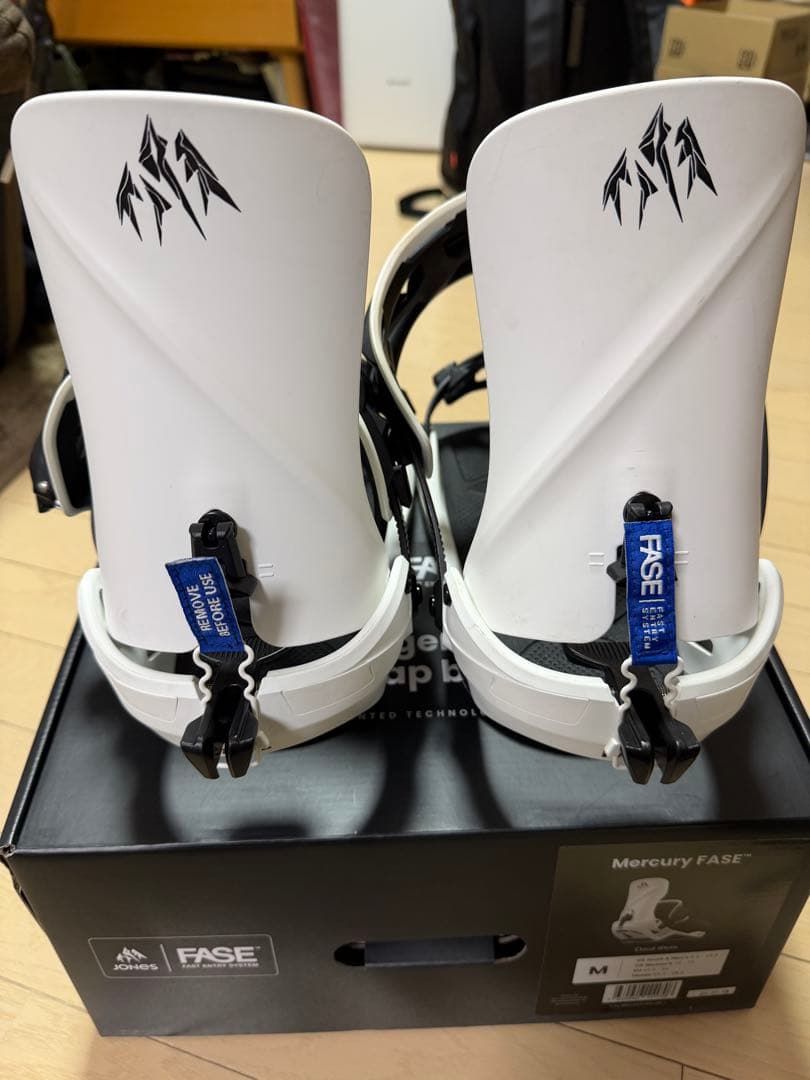 Jones Mercury Fase Mサイズ　ホワイト　使用右足のみ