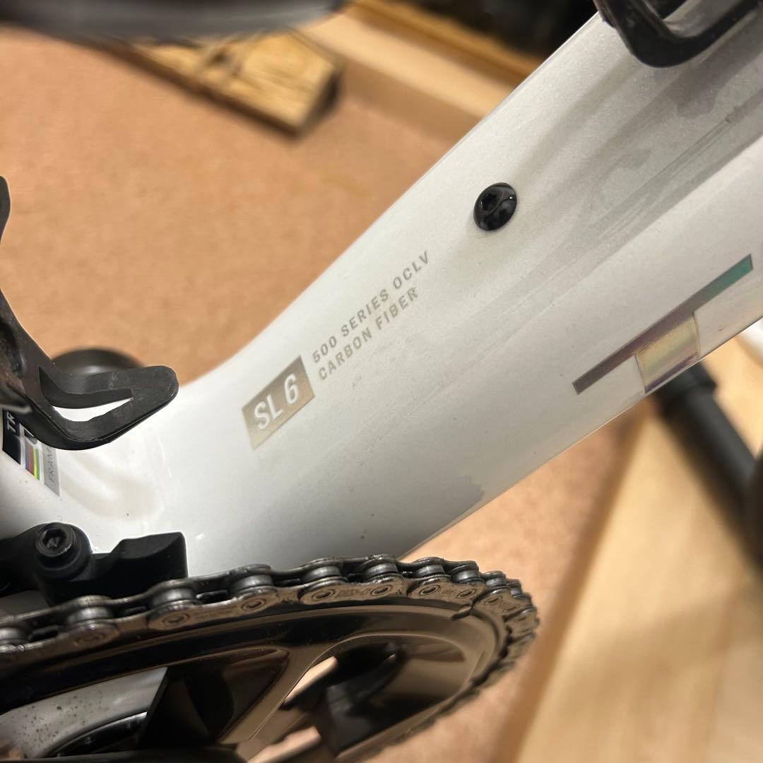 TREK Madone SL 6 gen 8 Mサイズ 電動105Di2 12s