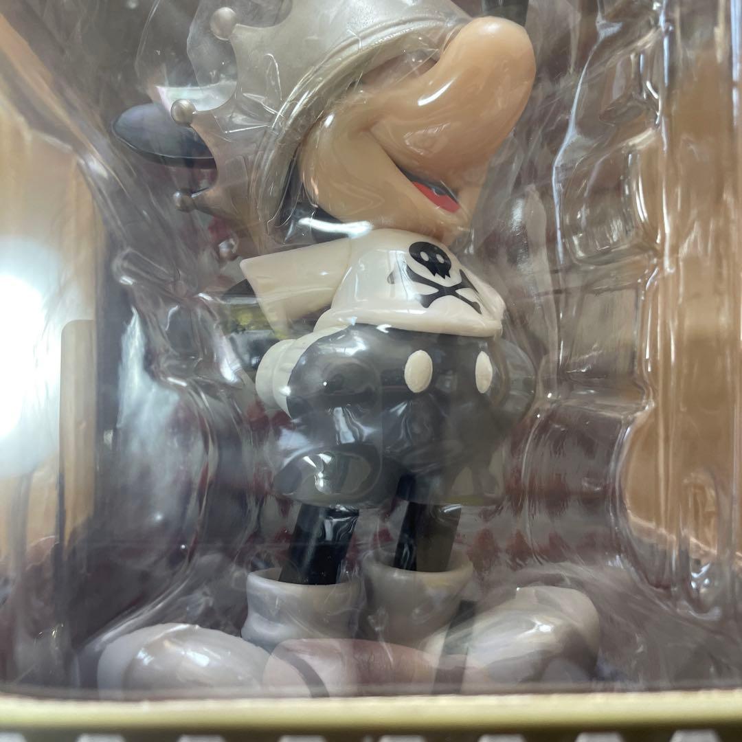 【新品　未開封】 ROEN CROWN MICKEY ミッキーマウス フィギュア