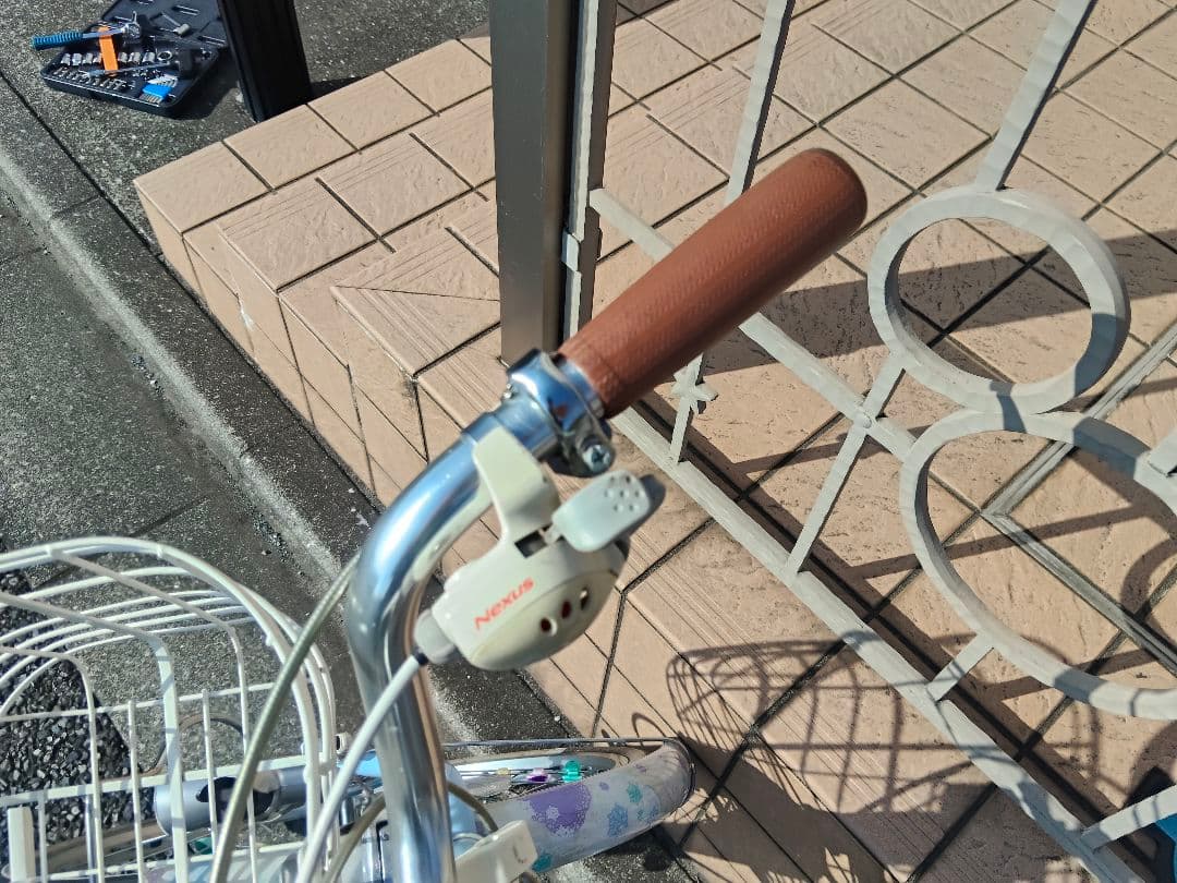 【手渡し限定】美品　ブリヂストン　リコリーナ　ブルー子供用自転車 　内装3段変速