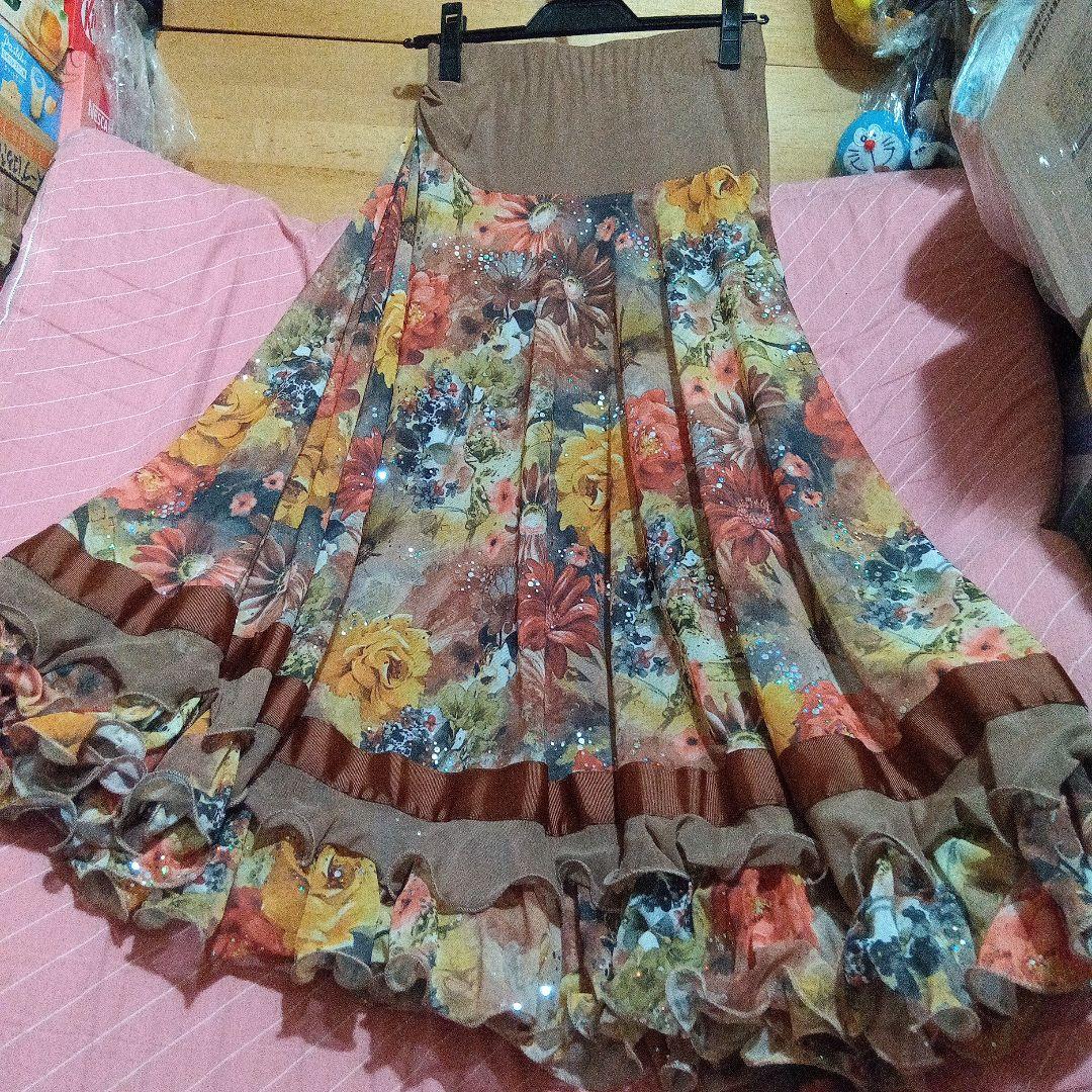 ツーピース花柄フリルダンス衣装