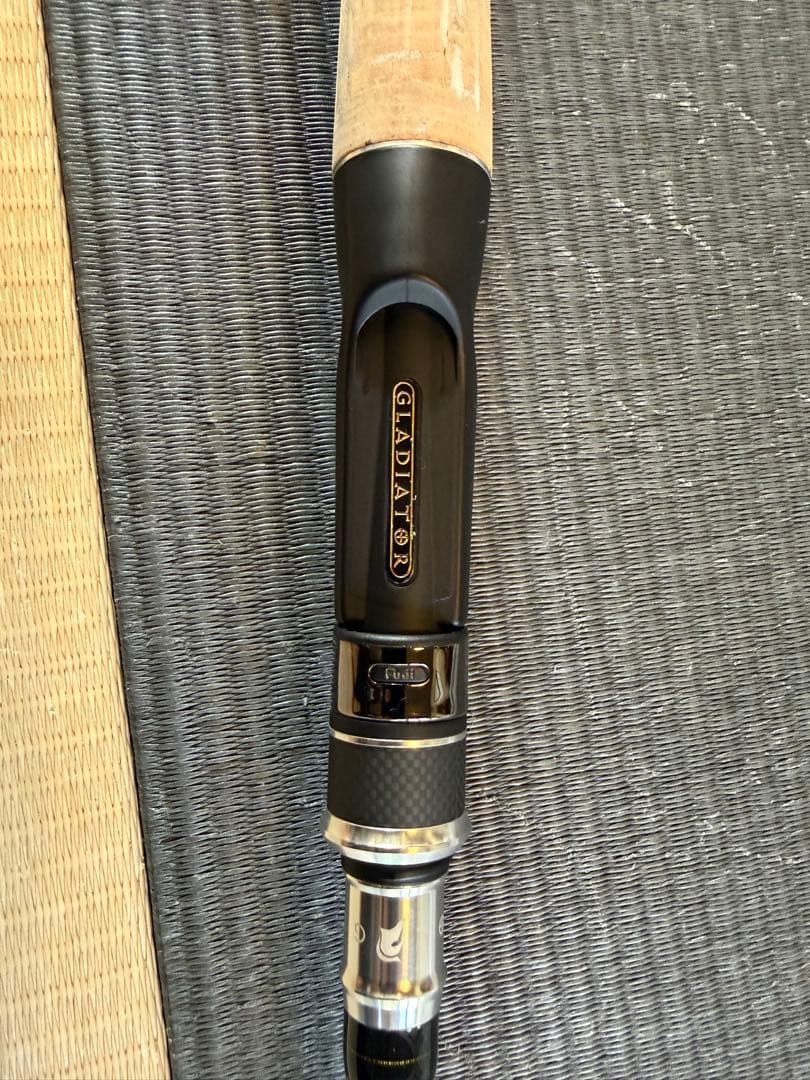 レイドジャパンG-69MGCアトラクター美品