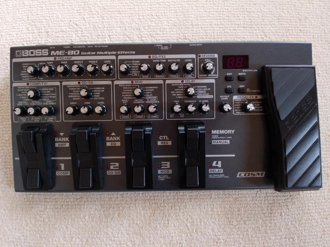 マルチエフェクター　BOSS ME-80