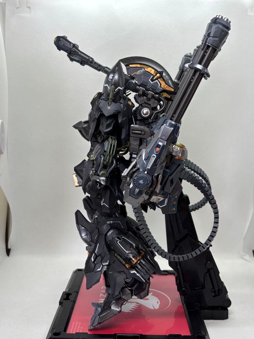 塗装済完成品　無限新星 INERA+ RMD 「リザード」1/100