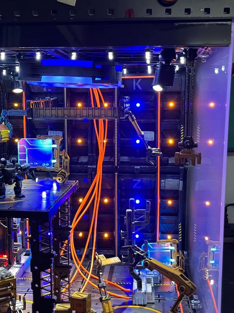 LED照明付き工場プラモデルディスプレイ