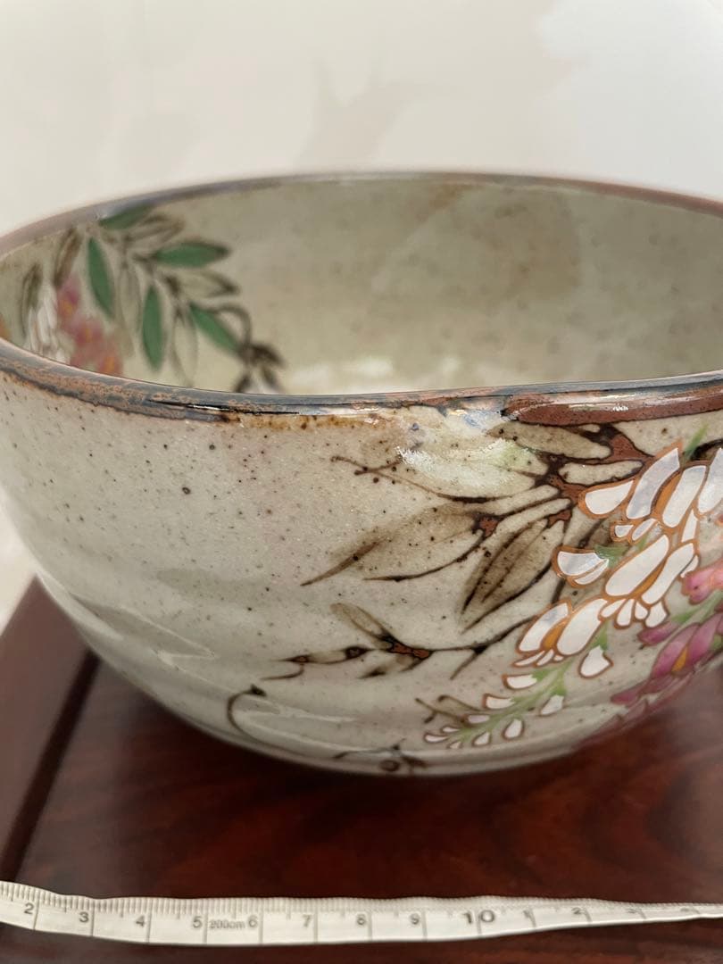 美品　花柄陶器ボウル　花器　陶器製中サイズ　有田焼　茂山窯　御菓子鉢　花模様