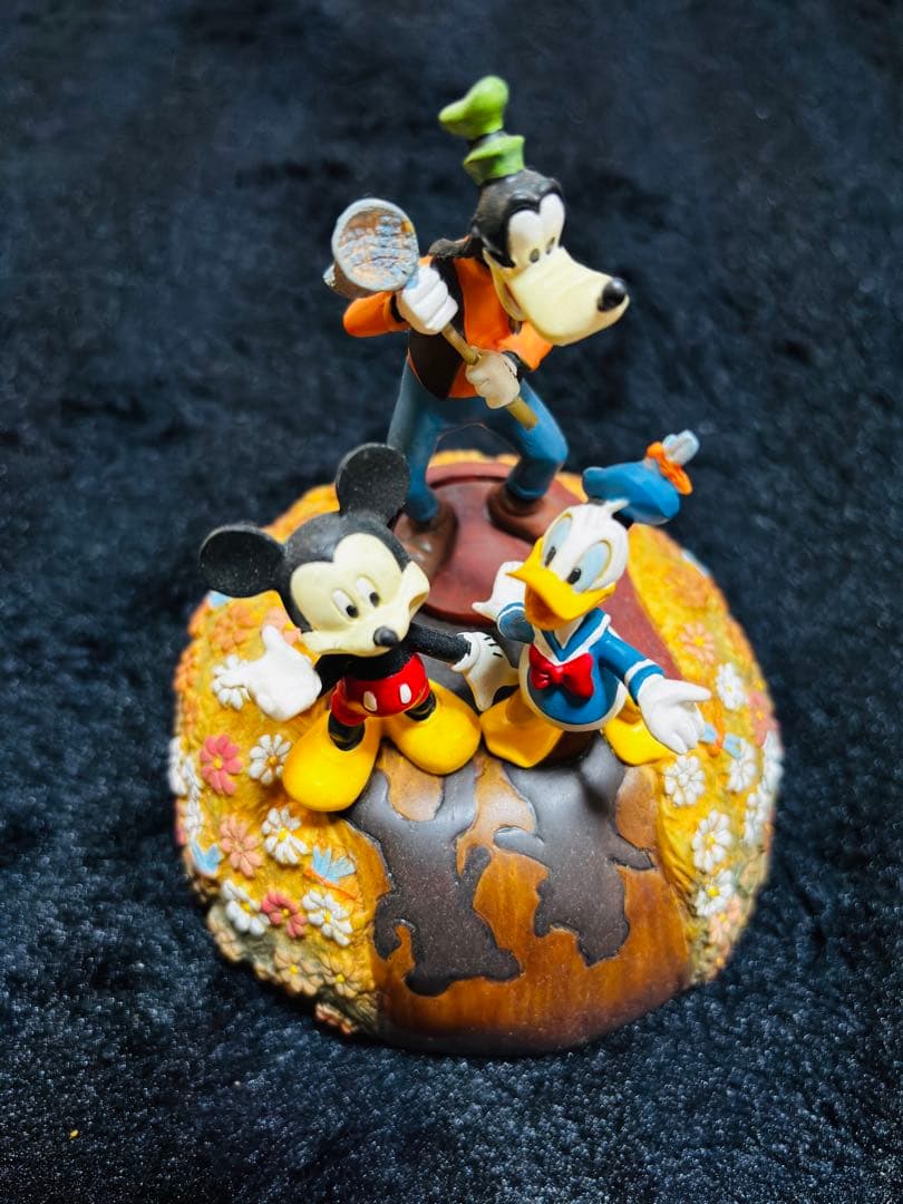 Disney ミッキー ドナルド デイジー チップとデール バンビ 他フィギュア