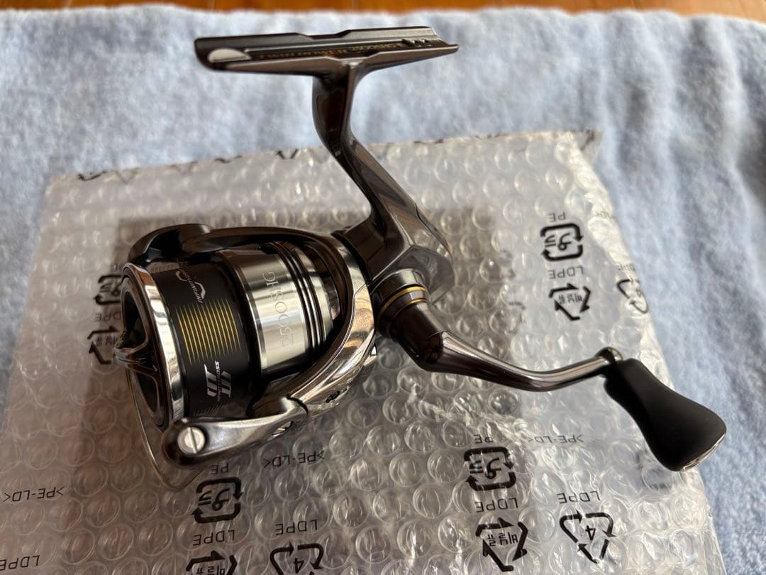 24 ツインパワー 2500 SHG 未使用品