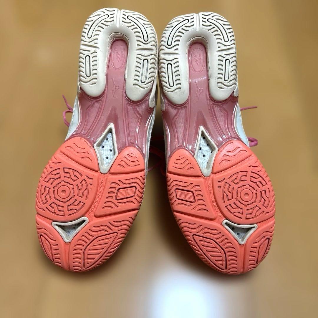 MIZUNOウエーブダイバースLG5 24.0㎝　オレンジ系