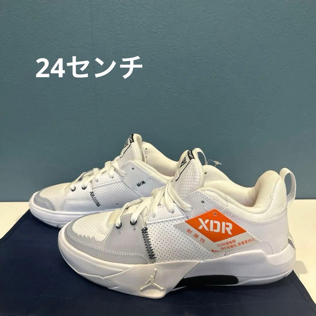 Jordan バスケットボールシューズ ホワイト/グレー