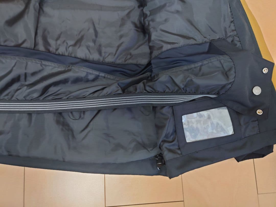 新品 SCAPE 24-25 UTOPIA JACKET Mサイズ スノーウェア