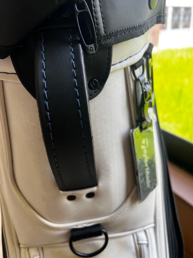 TaylorMade SIM2 ゴルフバッグ