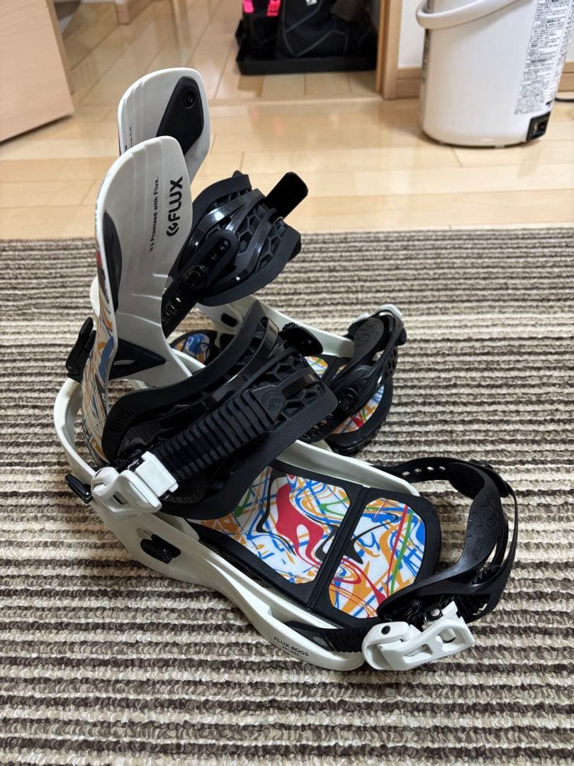 【注目度MAX】FLUX XF 22-23モデル Mサイズ 限定TEAMカラー