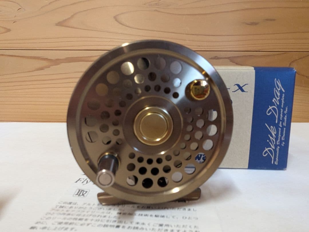 【未使用】ダイワ　Daiwa　アルトモアX 300D フライリール