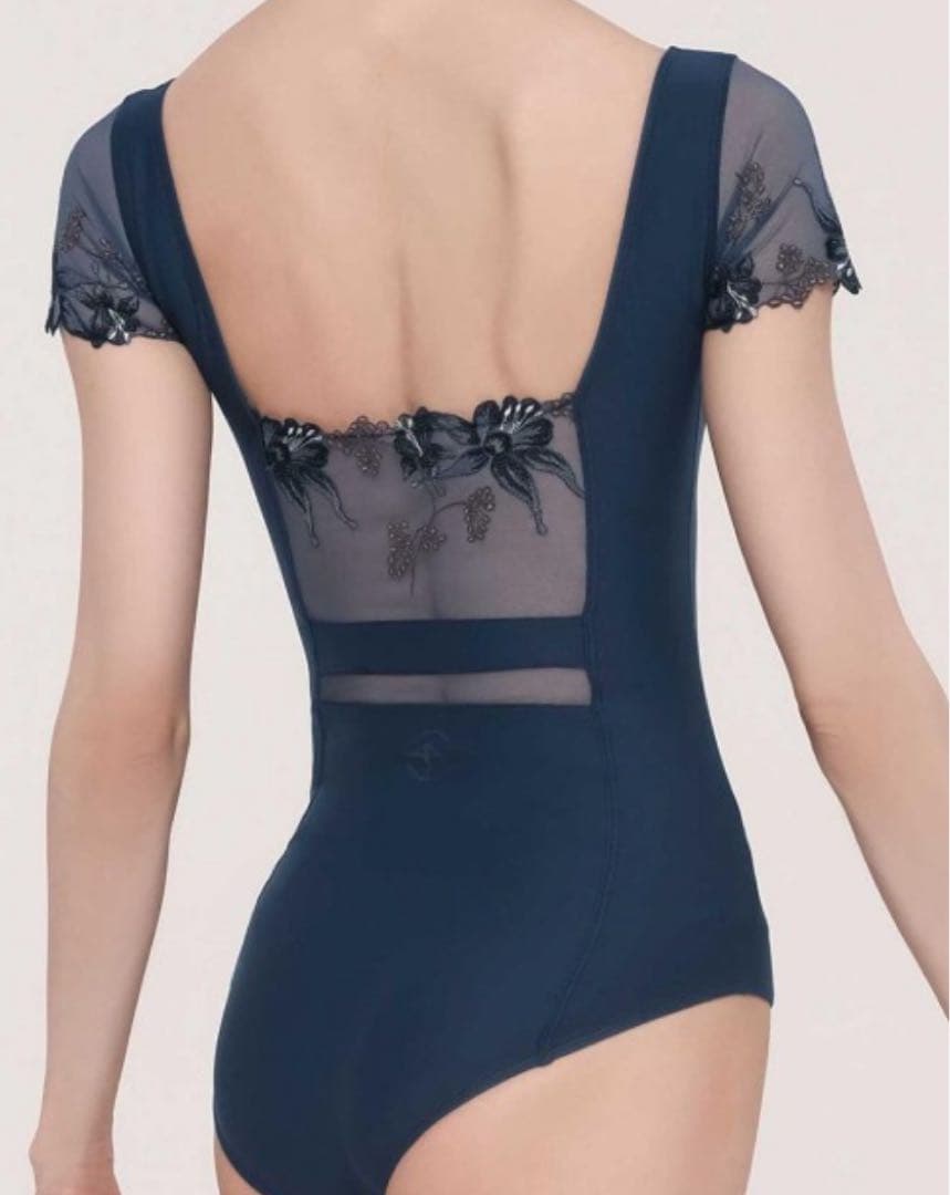 にゃん♡Wear Moi〈ウェアモア〉 LISERON(リズロン)