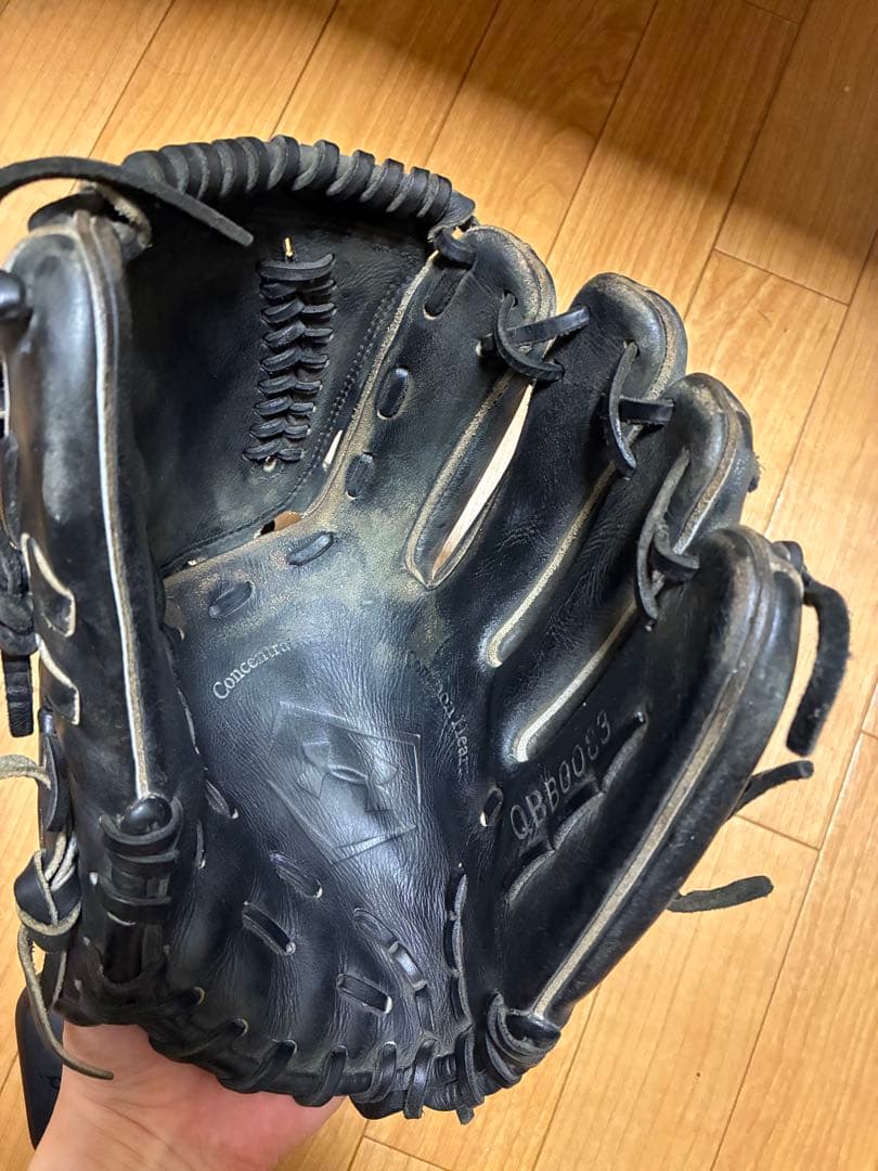 Under Armour QB8003 硬式野球グローブ 黒