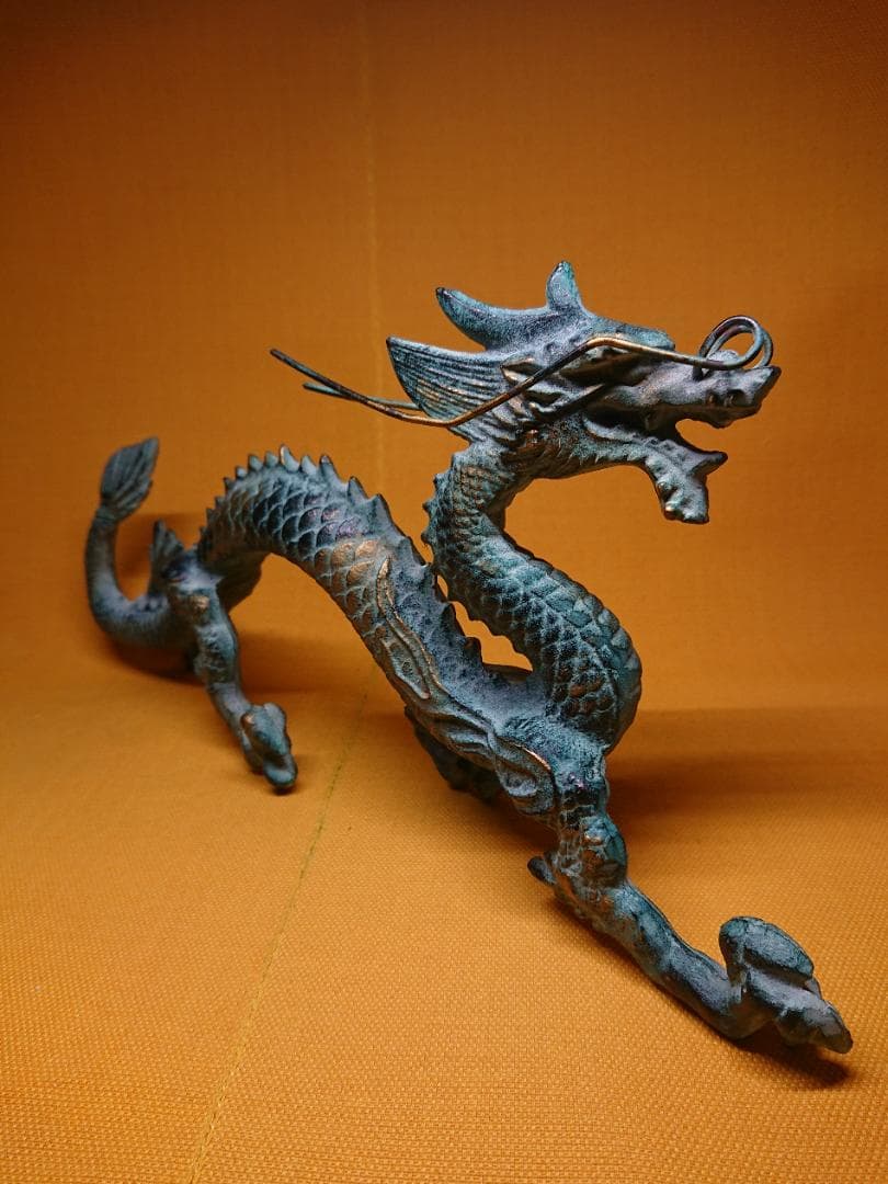 【美品】龍　金属　彫像　オブジェ　置物　インテリア　工芸品　美術品　A1079