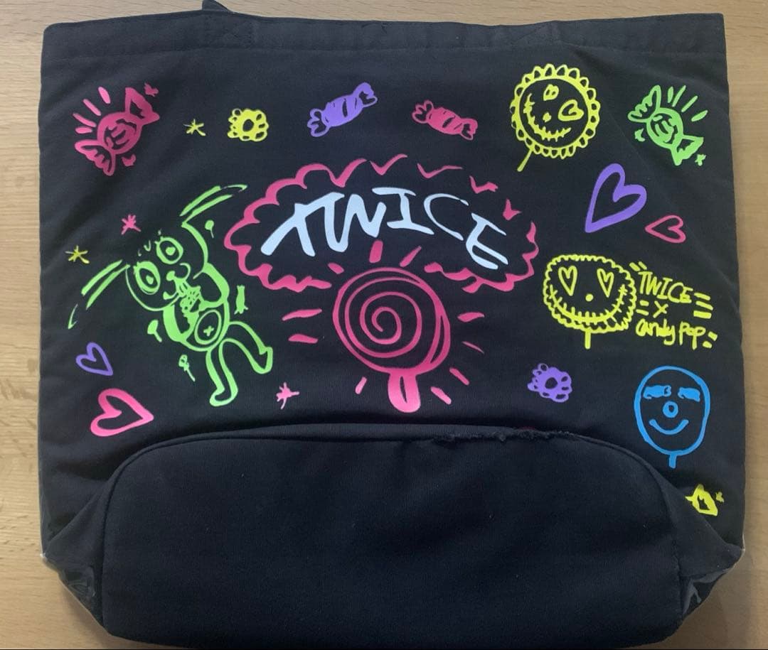 TWICE ミナちゃん　痛バ　缶バッジ　トートバッグ付き