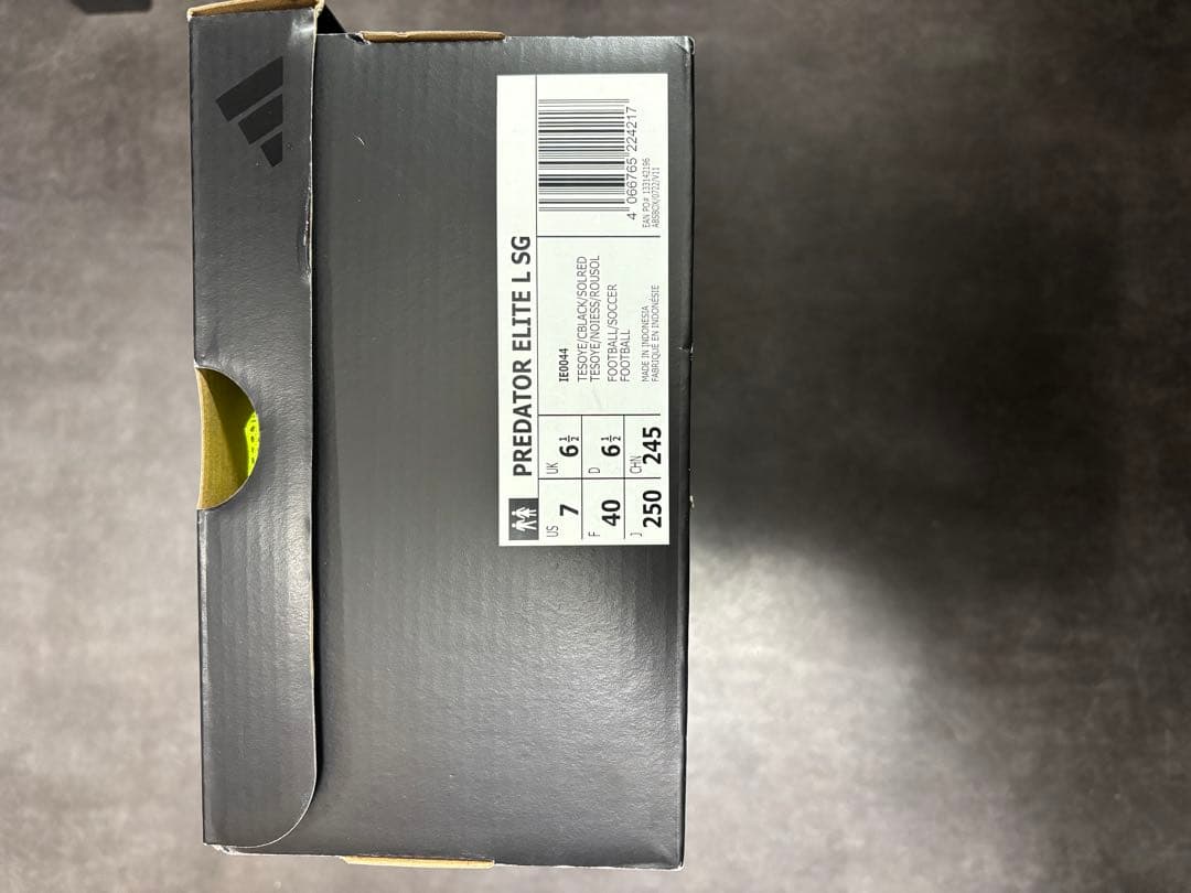 新品 アディダスサッカースパイク　プレデターエリートL SG 25.0cm