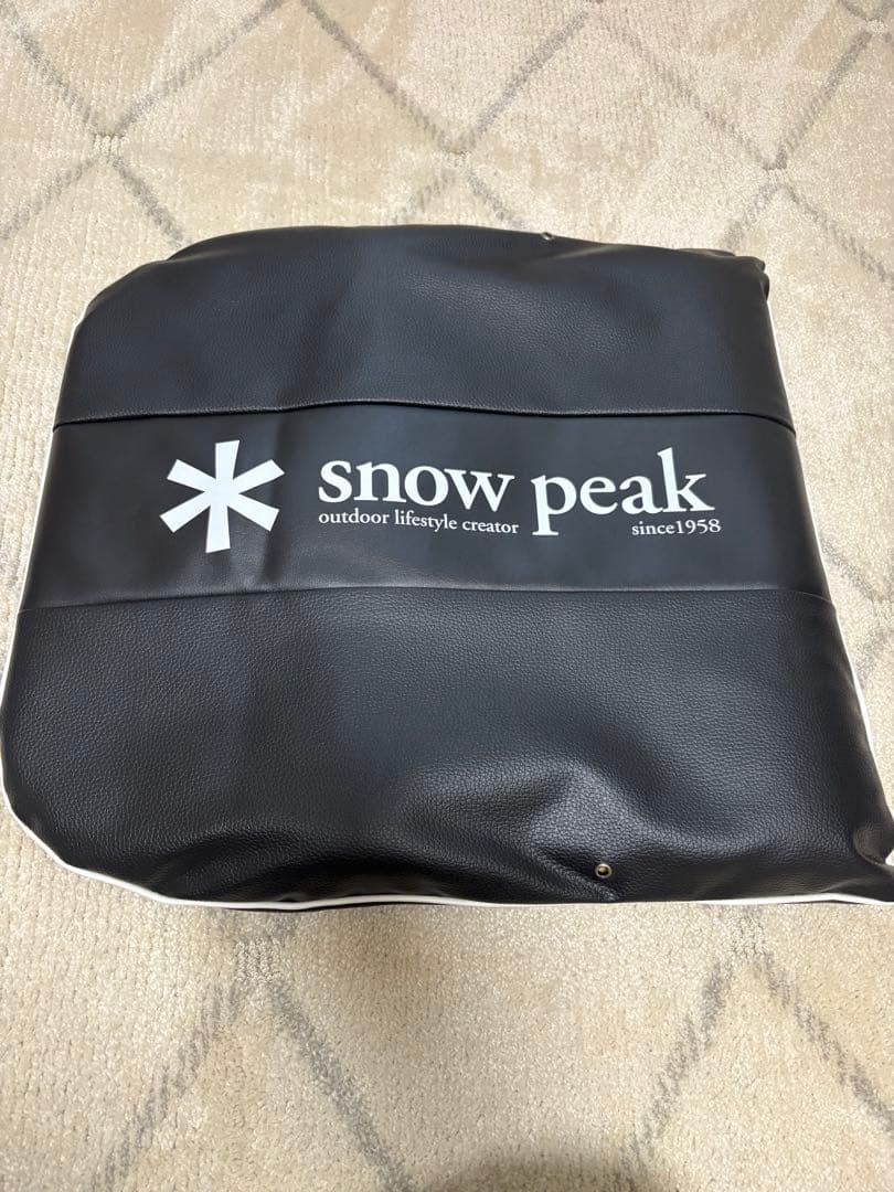  peak 合成皮革クッション、収納袋
