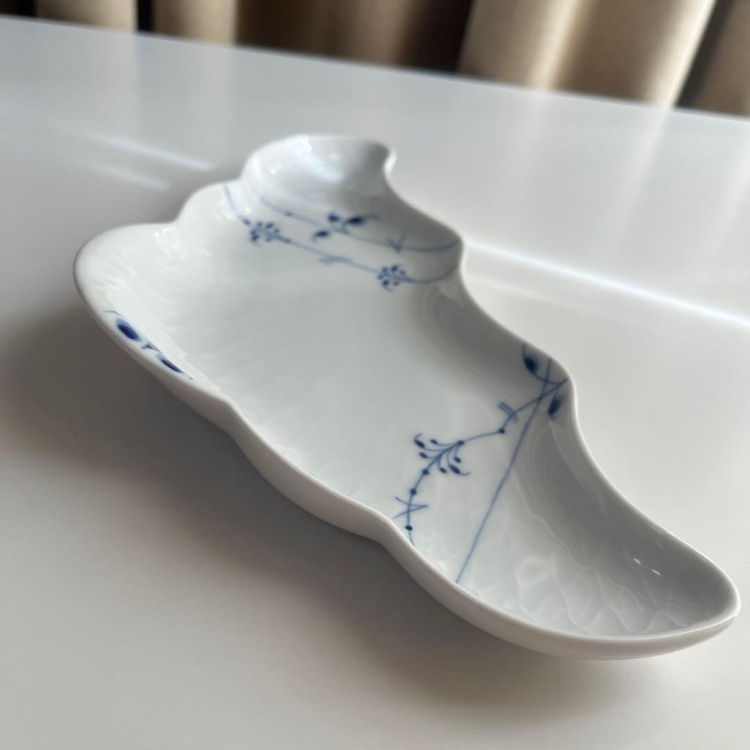 廃番♡希少 ロイヤルコペンハーゲン ブルーパルメッテ クレセントディッシュ 2枚