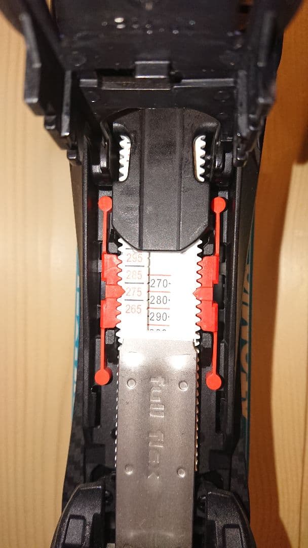 Atomic LC 166㎝ 簡単調整265〜360㎜ スキー板