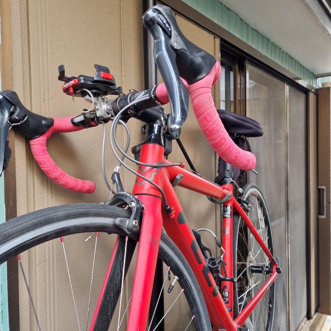 ロードバイクFELT マットレッド