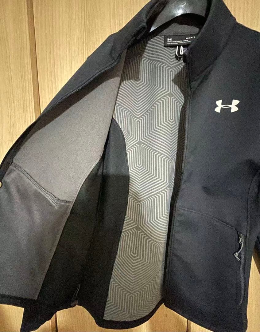 UA レディース Storm ColdGear 赤外線シールドジャケット試着のみ