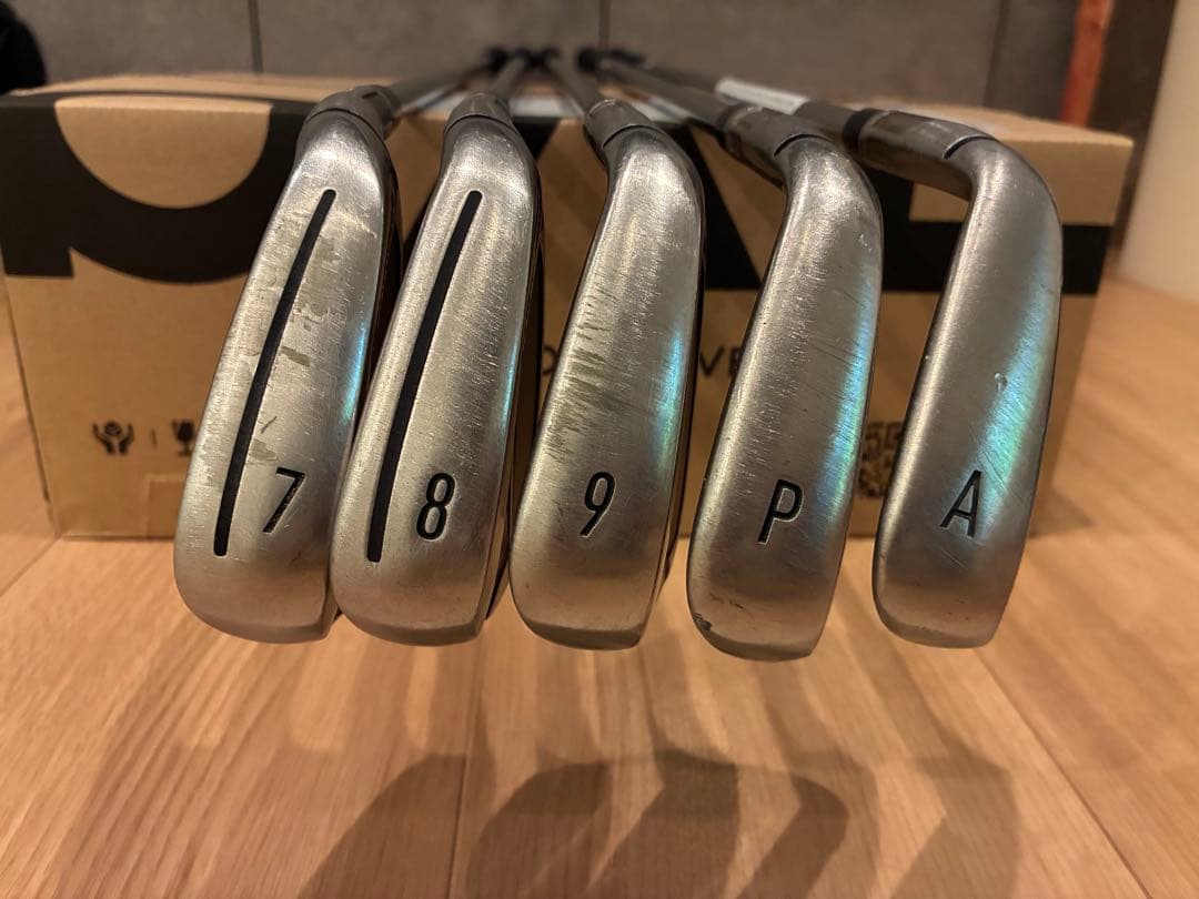 テーラーメイド　ステルス　アイアンセット　７〜AW