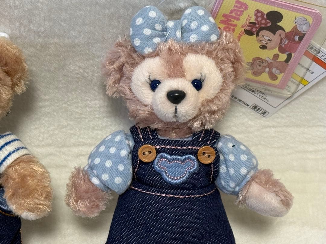 お顔厳選★新品タグ付★激レアデニム着★シェリーメイ×ダッフィー★ぬいぐるみバッジ