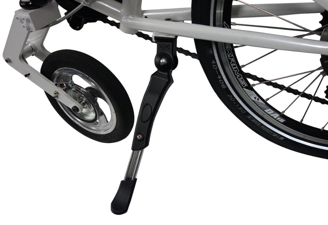 ★未開封品★outre　ワンポイントファイブ　1.5輪車　新感覚自転車 レッド