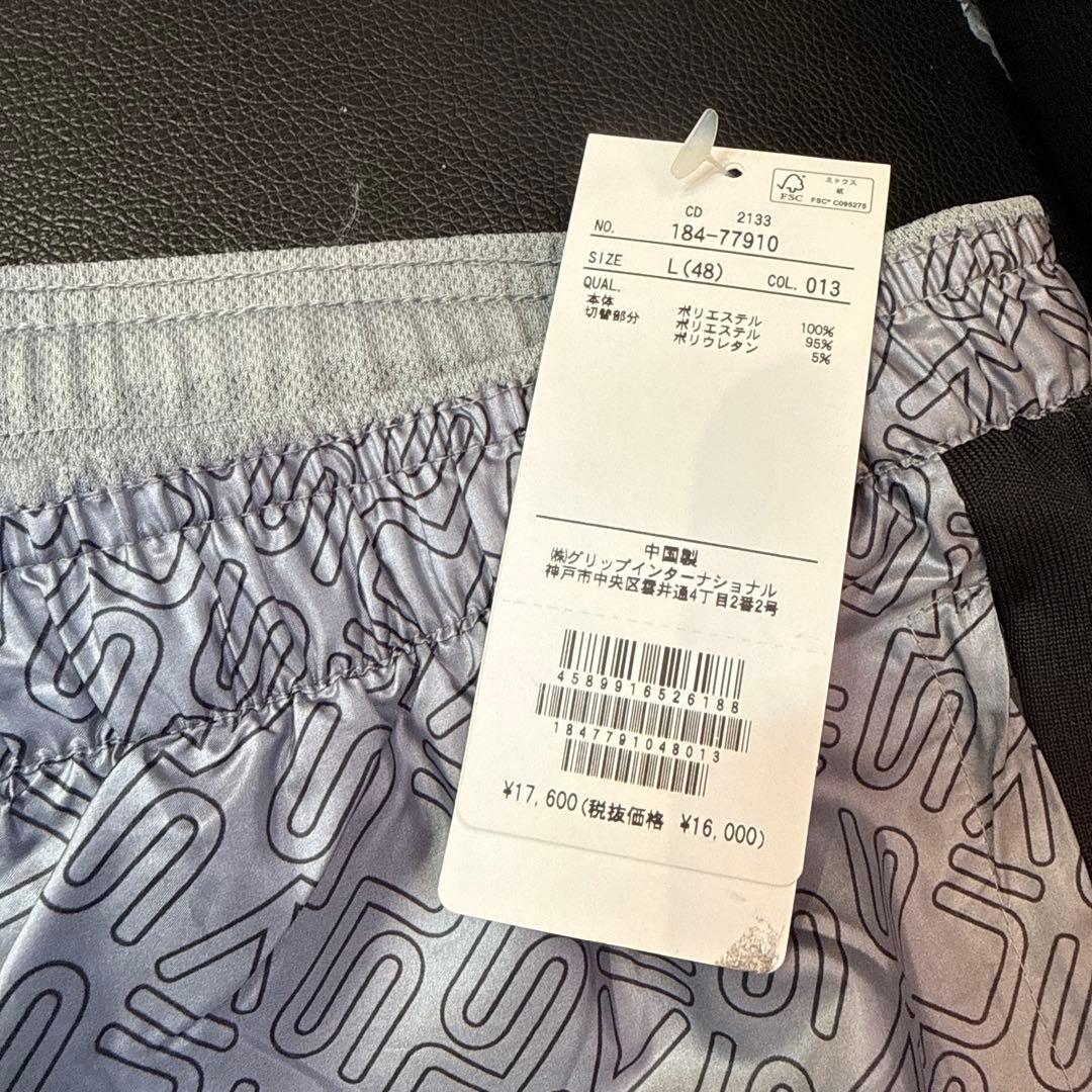 SKINS ランニングパンツ　ゼビオで購入 サイズLL 定価の半額以下出品です