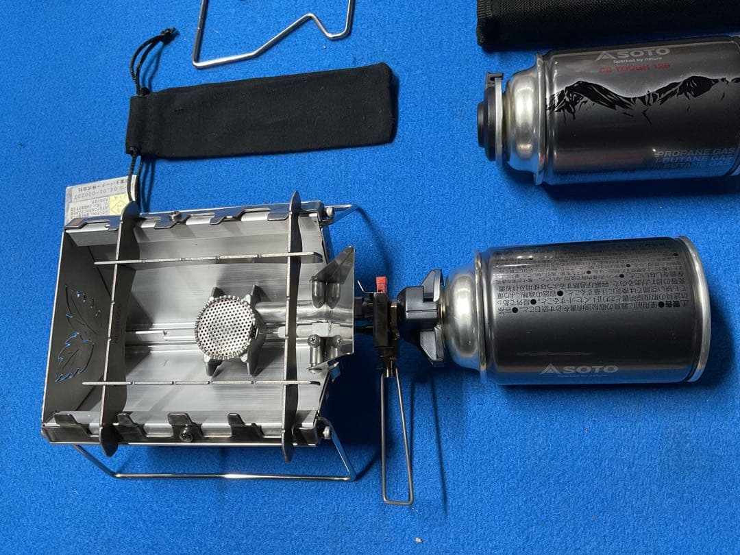 SOTO・GZストーブ動作良好美品&新品チタン防風板と五徳新品ST-711２本付