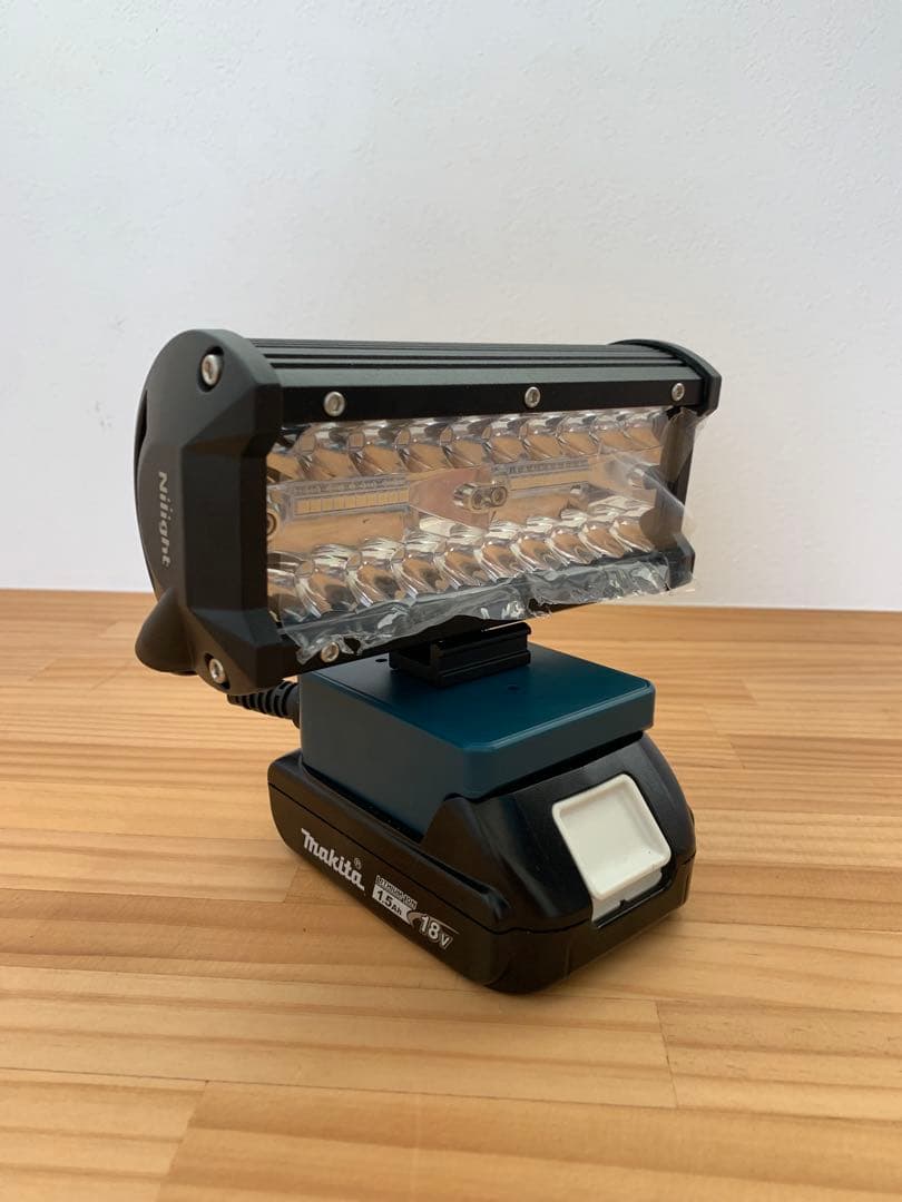 【17】爆光120W LED作業灯 LEDワークライト マキタ18V