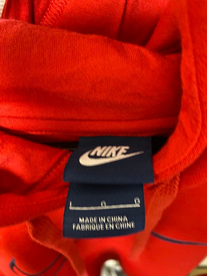新品 NIKE ナイキ メンズセットアップ 赤 Lサイズ