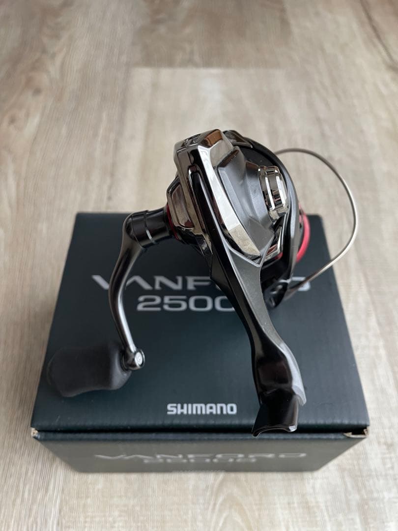SHIMANO 20VANFORD 2500S スピニングリールUSED品