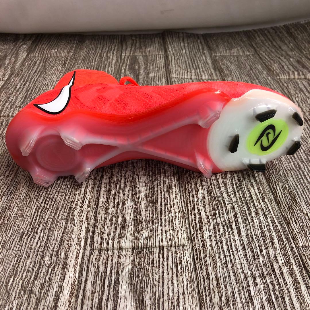 【美品】NIKE サッカースパイク　ファントム　ルナ　エリートFG 25cm