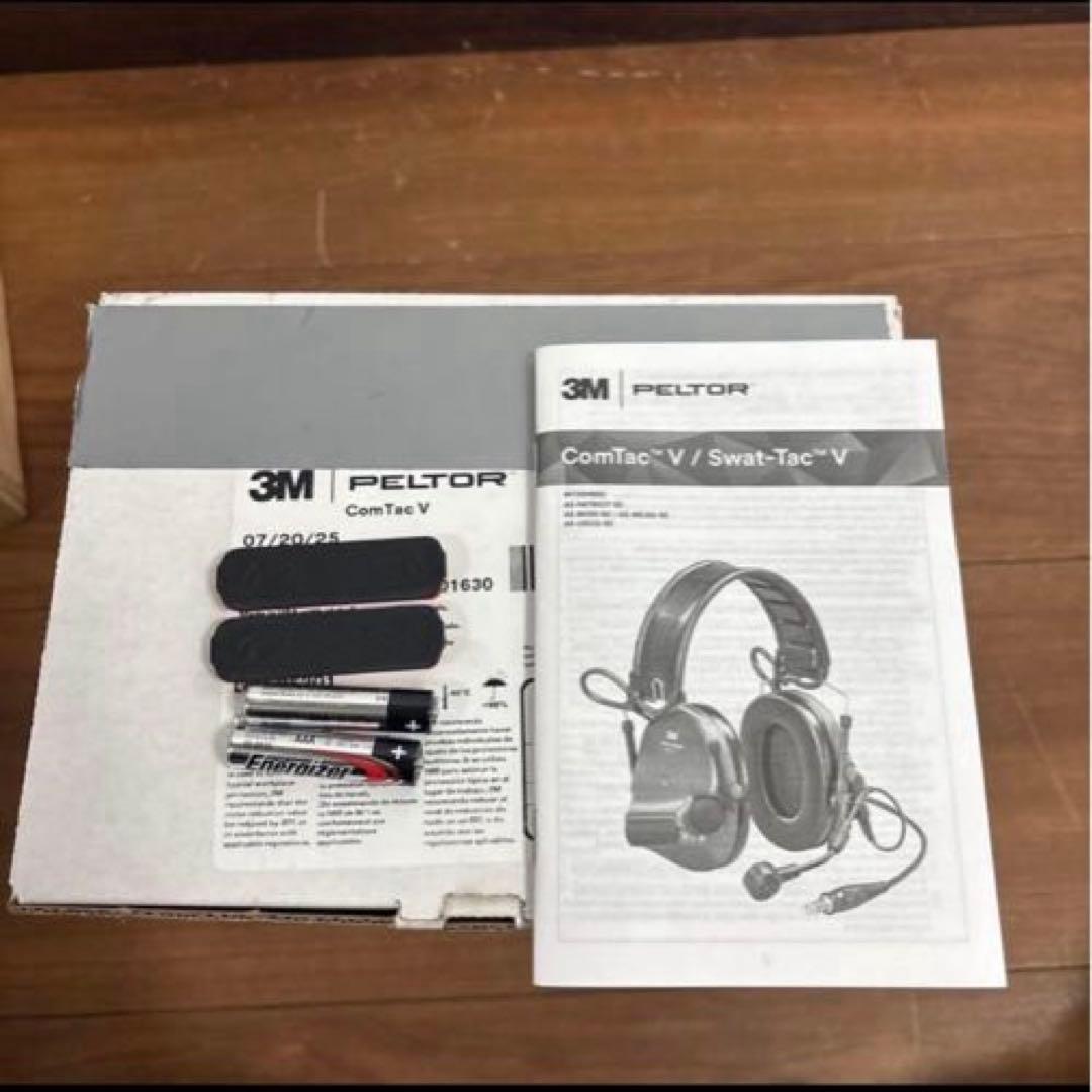 未使用品　米軍実物　PELTOR COMTAC V PTTスイッチ付き　ペルター