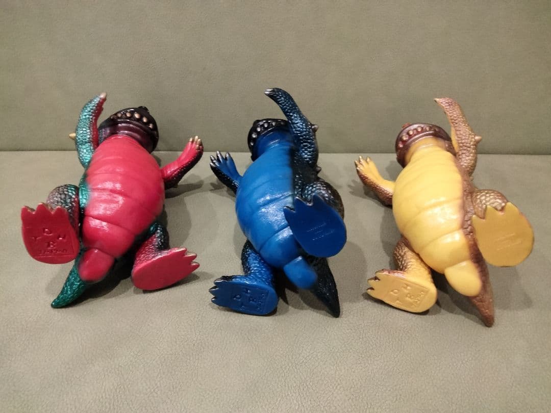 ソフビ　dbthtoys　涅槃怪獣ニルヴァ　ブルマァク　izumonster
