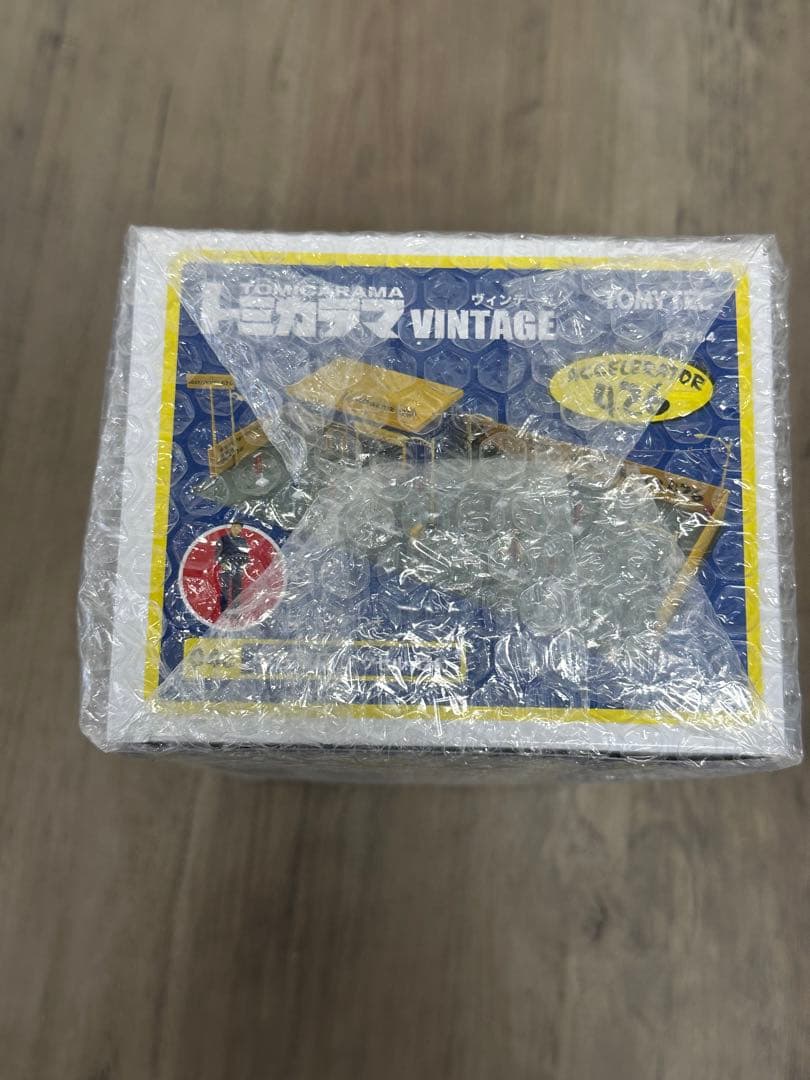 新品未開封！トミカラマ VINTAGE 04c 中古車店