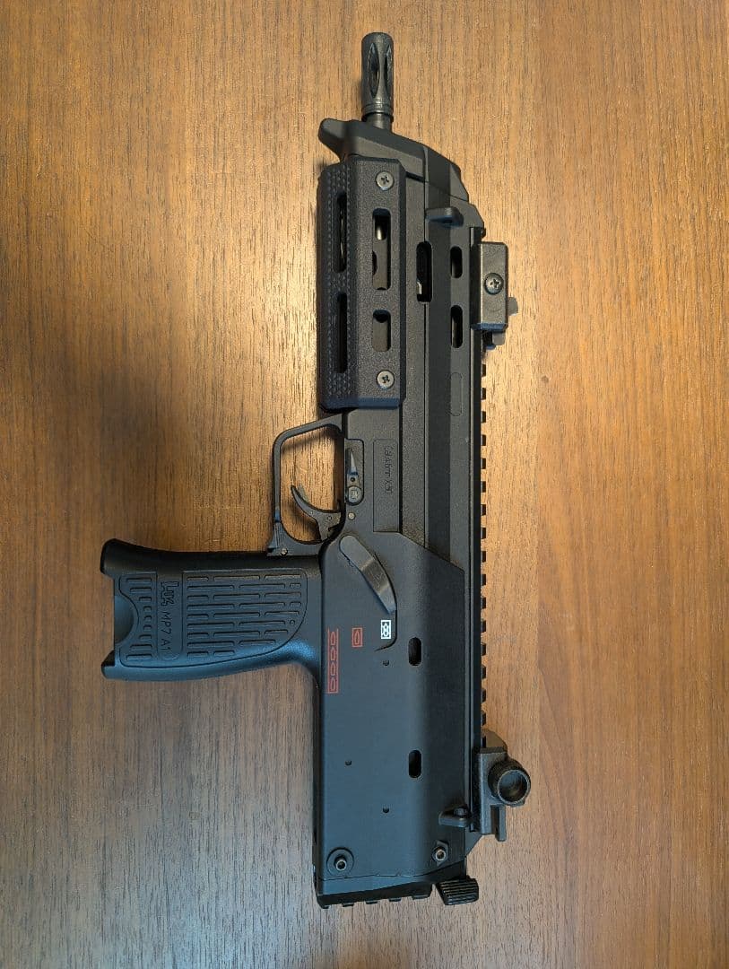 東京マルイ　MP7A1 GBB マガジン2本付き
