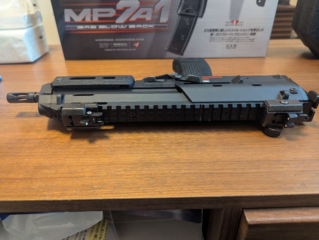 東京マルイ　MP7A1 GBB マガジン2本付き